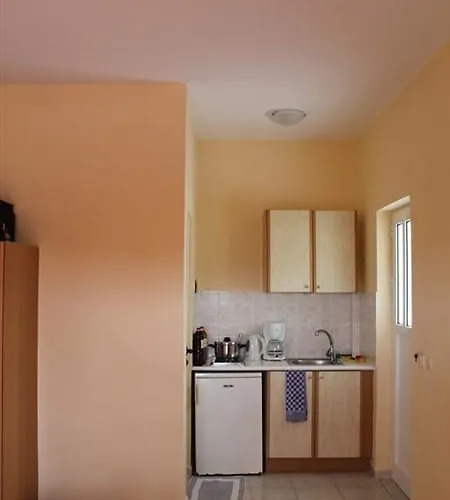 Anastasias House 3* Laganász